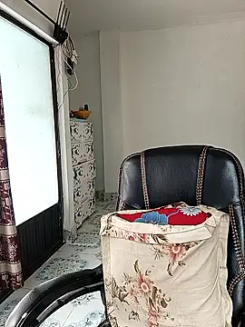 Hot-Angel  online show from January 16, 5:44 am