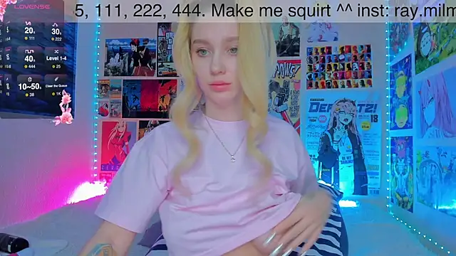 Snapshot of AliceMilman chatting on January 12, 10:02 am AliceMilman online show from January 12, 10:02 am