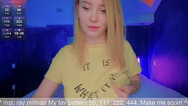 Snapshot of AliceMilman chatting on November 17, 12:00 pm AliceMilman online show from November 17, 12:00 pm