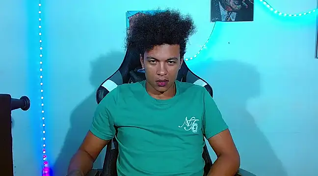 Snapshot of Black_Diamon_ chatting on March 8, 8:55 am Black Diamon online show from March 8, 8:55 am