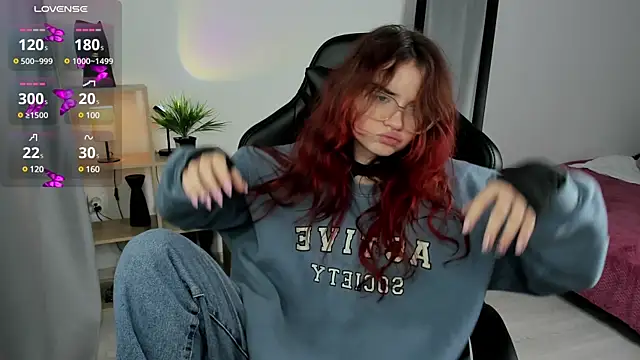 Sonya Glen online show from December 16, 11:39 pm