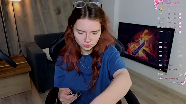 Sonya Glen online show from January 28, 1:50 am