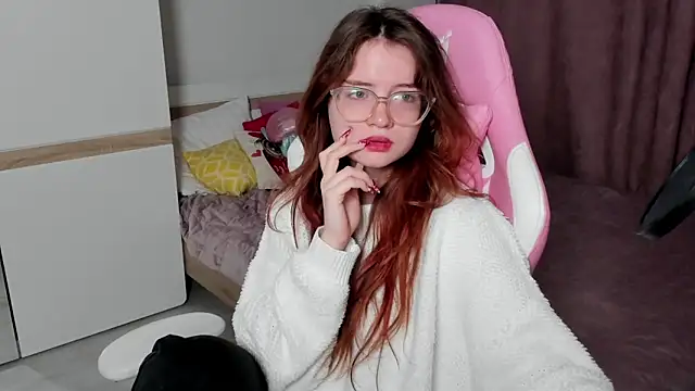 Sonya Glen online show from March 6, 1:58 am