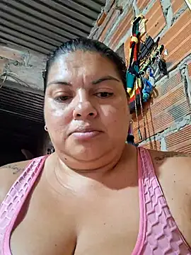 Snapshot of chubby_sexy_big_tits chatting on February 21, 9:32 pm chubby sexy big tits online show from February 21, 9:32 pm