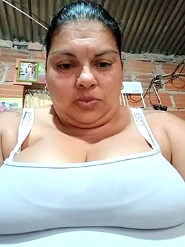 Snapshot of chubby_sexy_big_tits chatting on February 22, 10:09 pm chubby sexy big tits online show from February 22, 10:09 pm