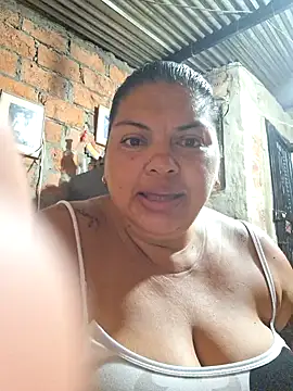Snapshot of chubby_sexy_big_tits chatting on February 27, 10:59 am chubby sexy big tits online show from February 27, 10:59 am