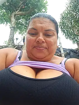 Snapshot of chubby_sexy_big_tits chatting on March 7, 6:33 pm chubby sexy big tits online show from March 7, 6:33 pm