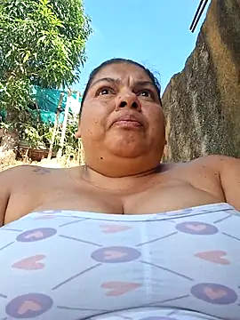 Snapshot of chubby_sexy_big_tits chatting on September 13, 1:00 pm chubby sexy big tits online show from September 13, 1:00 pm