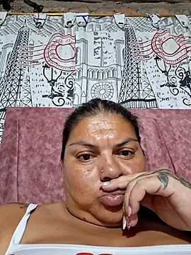 Snapshot of chubby_sexy_big_tits chatting on September 27, 12:48 am chubby sexy big tits online show from September 27, 12:48 am
