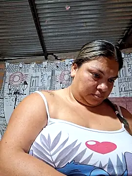 Snapshot of chubby_sexy_big_tits chatting on October 7, 12:52 am chubby sexy big tits online show from October 7, 12:52 am