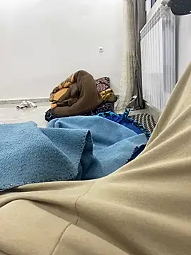 Lahcene online show from April 3, 6:50 pm