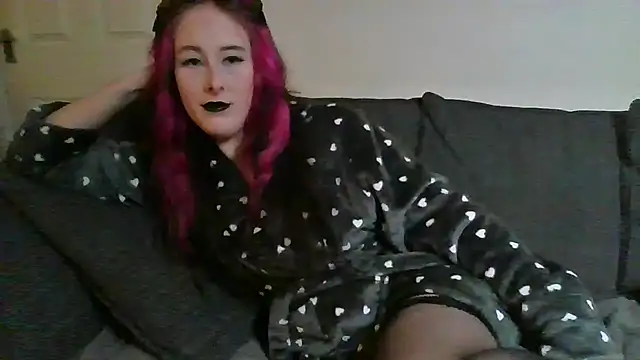 Snapshot of lunabellex chatting on January 3, 6:46 pm lunabellex online show from January 3, 6:46 pm