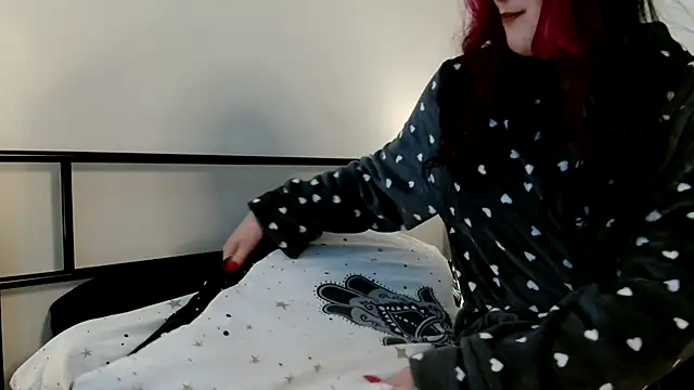 Snapshot of lunabellex chatting on March 14, 1:57 pm lunabellex online show from March 14, 1:57 pm