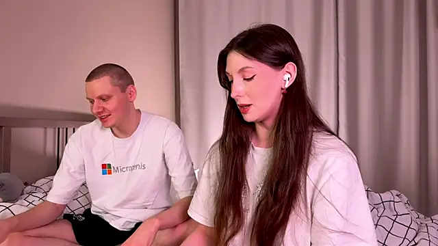 eternal dream  online show from December 10, 5:44 pm