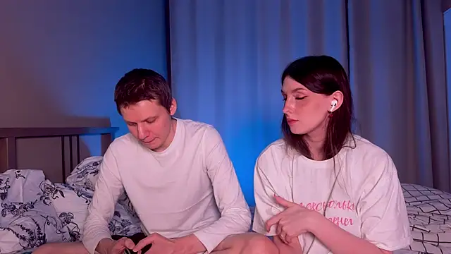 eternal dream  online show from March 22, 1:11 am