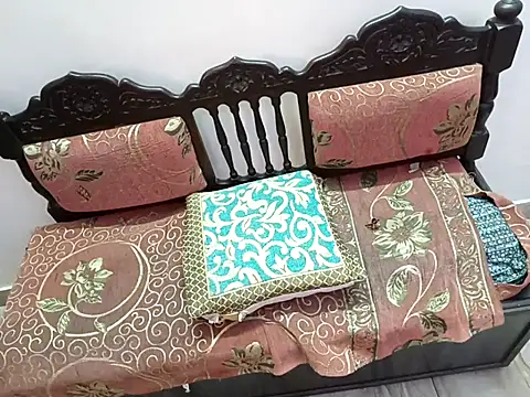 Snapshot of DivyaDutta chatting on March 9, 11:14 am DivyaDutta online show from March 9, 11:14 am