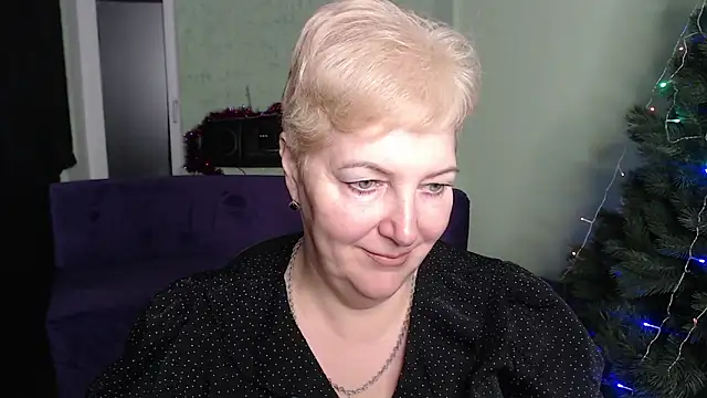 Snapshot of Sandra_Snow chatting on January 10, 2:45 pm Sandra Snow online show from January 10, 2:45 pm