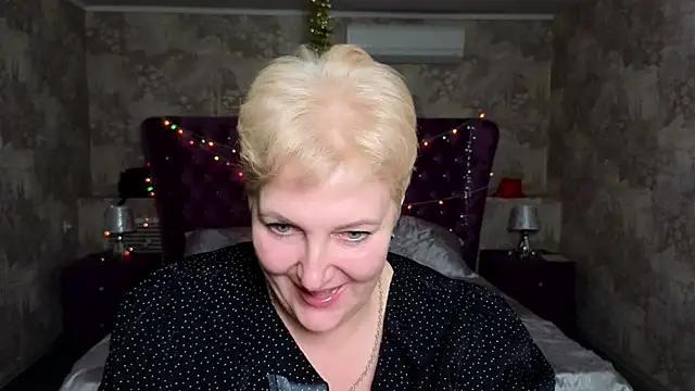 Snapshot of Sandra_Snow chatting on January 17, 5:19 pm Sandra Snow online show from January 17, 5:19 pm