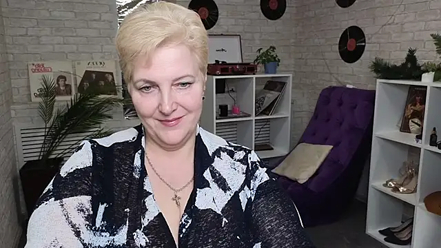 Snapshot of Sandra_Snow chatting on January 26, 8:02 pm Sandra Snow online show from January 26, 8:02 pm