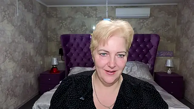 Snapshot of Sandra_Snow chatting on February 1, 2:13 pm Sandra Snow online show from February 1, 2:13 pm