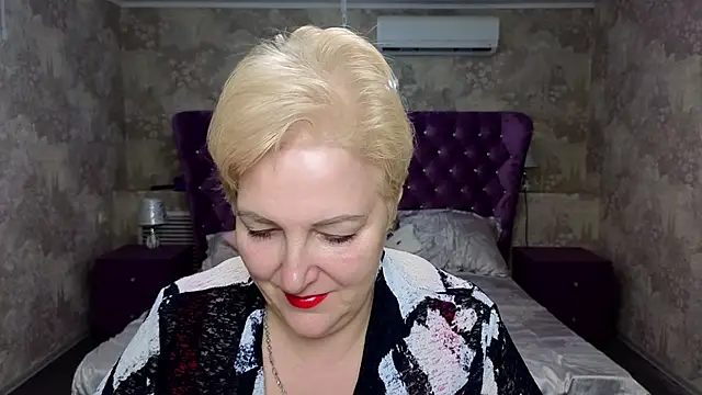 Snapshot of Sandra_Snow chatting on February 7, 2:26 pm Sandra Snow online show from February 7, 2:26 pm