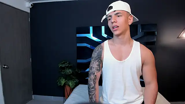 Flynn Riider online show from March 22, 2:47 pm