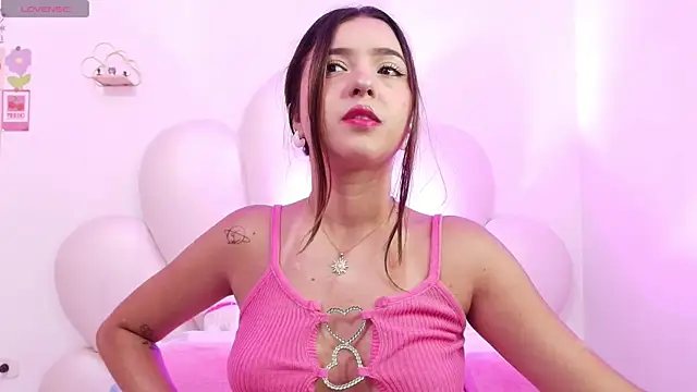 zoewillian online show from April 15, 9:48 pm