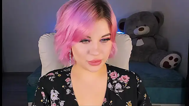 evaharve online show from December 11, 8:50 pm