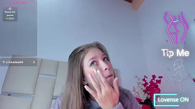 HaleyAmaya online show from November 30, 12:20 pm