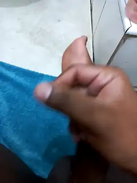 Snapshot of Sam123a chatting on February 25, 5:33 pm Sam123a online show from February 25, 5:33 pm