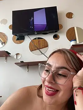 Snapshot of Gabriela-Parker_ chatting on February 9, 6:37 pm Gabriela-Parker online show from February 9, 6:37 pm