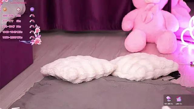 Snapshot of GoldenAmber chatting on March 12, 11:01 pm GoldenAmber online show from March 12, 11:01 pm