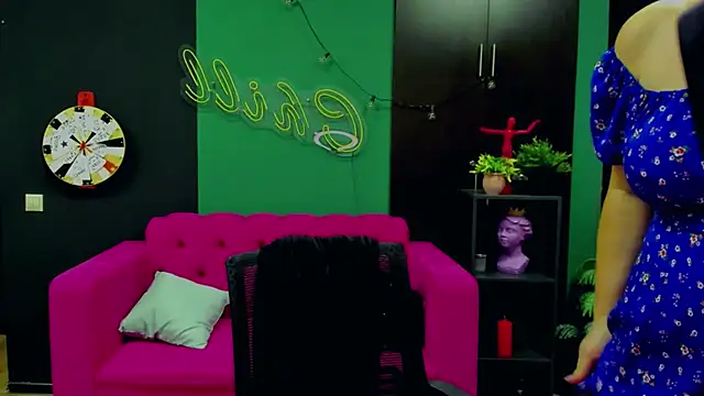 ChristyBrooks online show from February 3, 12:14 pm