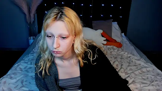 Lexy-Woorhez online show from February 4, 1:59 pm