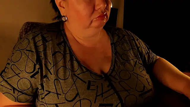 Snapshot of SexxyDreams1 chatting on February 9, 11:36 pm SexxyDreams1 online show from February 9, 11:36 pm