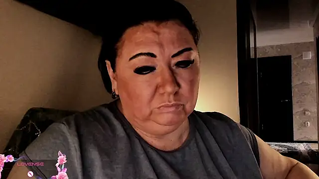 Snapshot of SexxyDreams1 chatting on September 19, 5:09 am SexxyDreams1 online show from September 19, 5:09 am