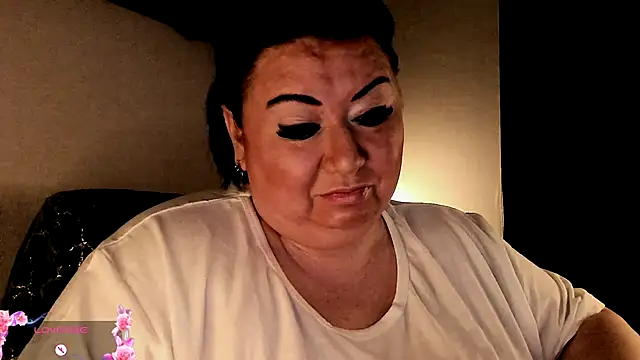 Snapshot of SexxyDreams1 chatting on September 24, 6:06 am SexxyDreams1 online show from September 24, 6:06 am