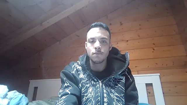 Snapshot of FTM98xxx chatting on February 16, 11:06 am FTM98xxx online show from February 16, 11:06 am