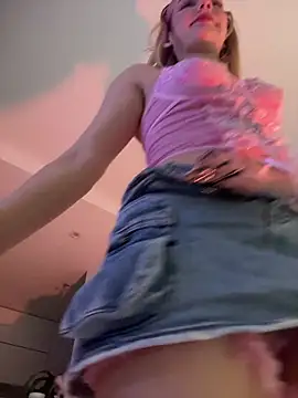 NicoleCut online show from March 17, 9:45 am