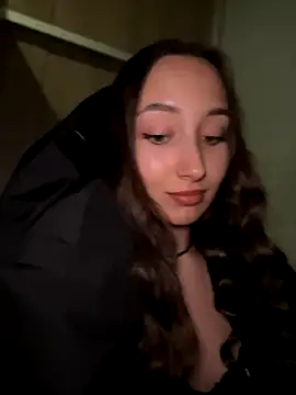 VelvetVixenI online show from December 15, 4:00 pm