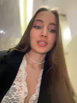 VelvetVixenI online show from April 18, 7:07 pm