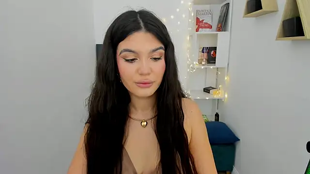 Snapshot of AlluringAriel chatting on February 24, 7:19 pm AlluringAriel online show from February 24, 7:19 pm