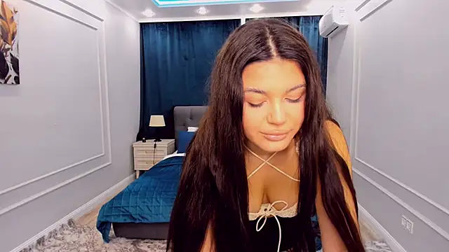 Snapshot of AlluringAriel chatting on March 7, 11:40 am AlluringAriel online show from March 7, 11:40 am