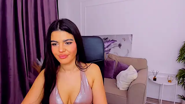 Snapshot of AlluringAriel chatting on March 18, 1:43 am AlluringAriel online show from March 18, 1:43 am