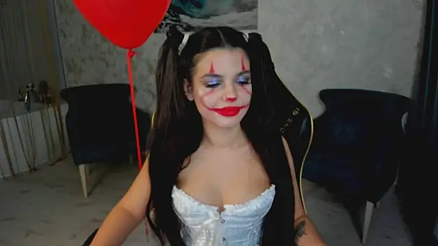 Snapshot of AlluringAriel chatting on October 17, 7:27 pm AlluringAriel online show from October 17, 7:27 pm