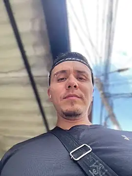 adam-rivera online show from November 16, 5:07 pm