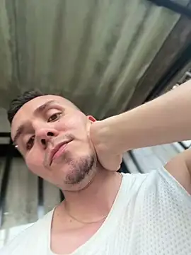 adam-rivera online show from February 3, 10:59 pm