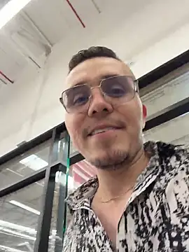 adam-rivera online show from March 4, 8:15 pm