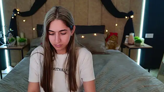 Teresa Stane online show from February 21, 8:07 am