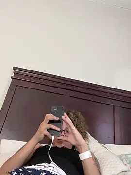 Snapshot of 1prettygem chatting on January 18, 9:13 pm 1prettygem online show from January 18, 9:13 pm